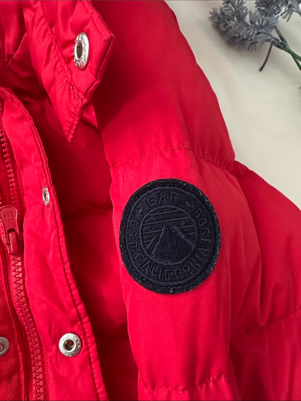 GAP Bright Red Hooded Puffer Coat for Kids - Picture 6 of 10